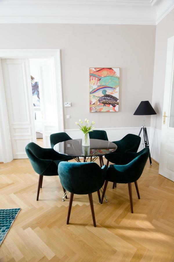 Studio Apartments Urania - Mai'S Apartments Вена Экстерьер фото